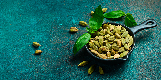 Fruit cardamom